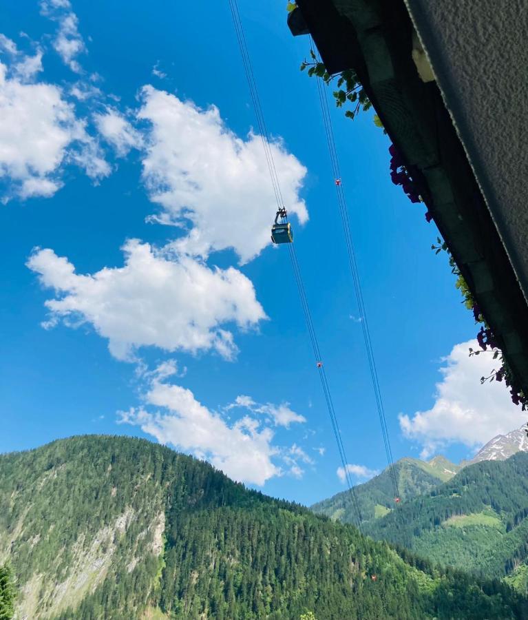 Ferienwohnung Mountainrock Mayrhofen Exterior foto